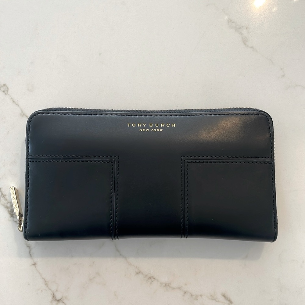 Tory Burch Black Zip-Around Leather Wallet